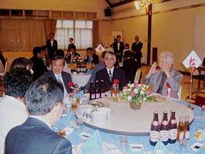 談笑する来賓の方々
