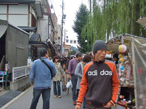 宮川朝市の様子
