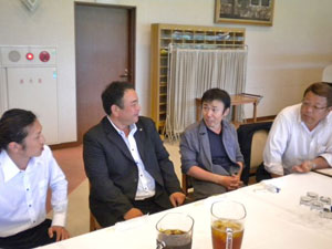 懇親会