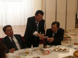 おもてなしの心 山下例会委員長